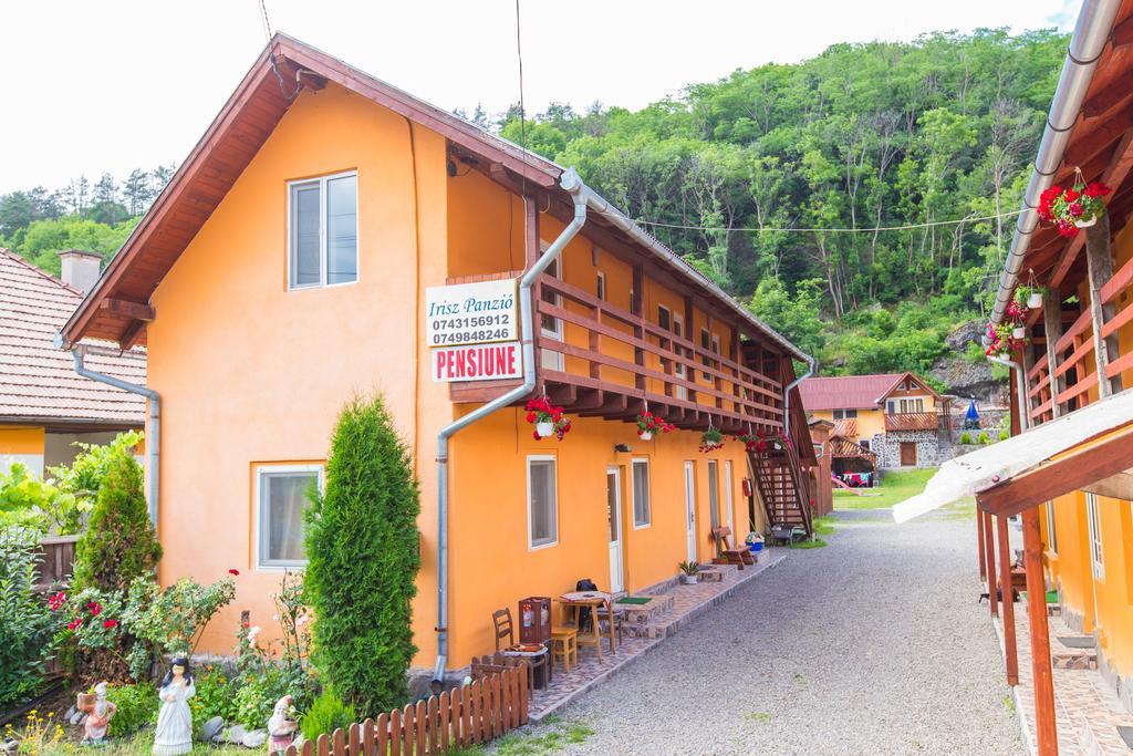 Hotel Iris Panzio Praid Exterior foto